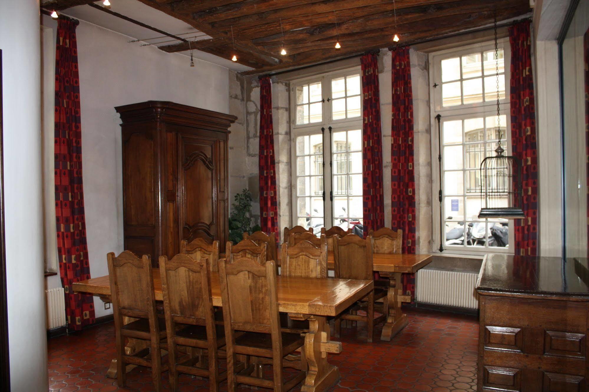 Mije Marais Hostel Παρίσι Εξωτερικό φωτογραφία The dining room