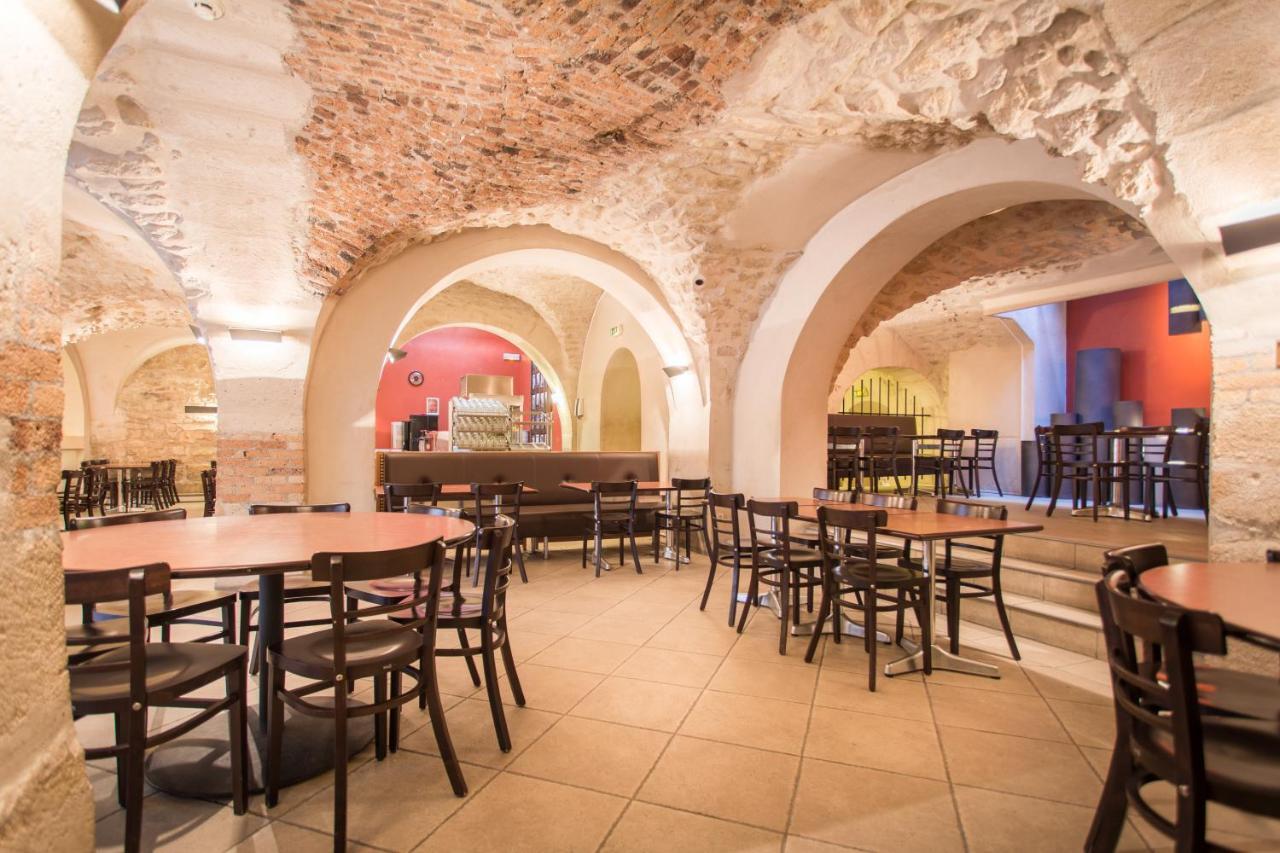 Mije Marais Hostel Παρίσι Εξωτερικό φωτογραφία Restaurant in the basement of the museum
